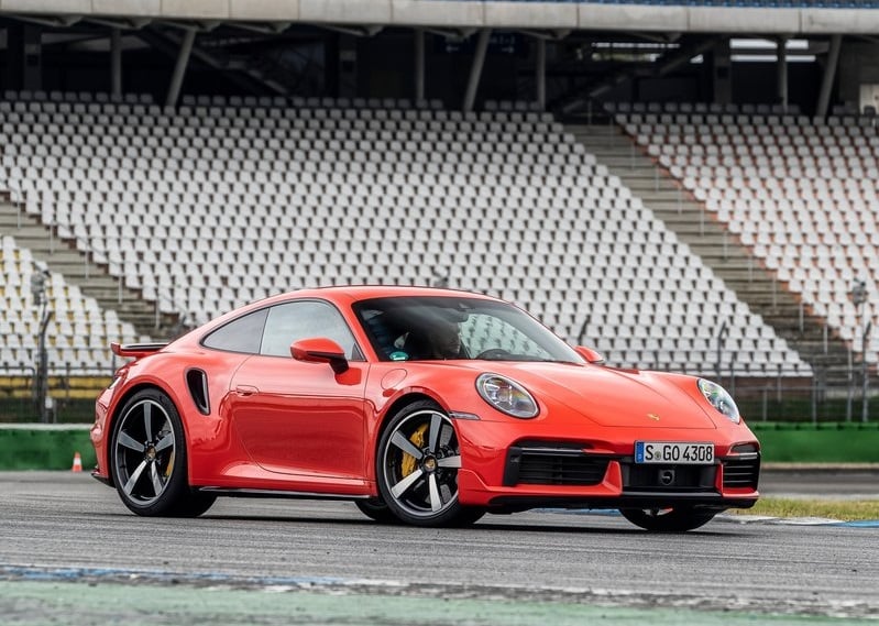 911 Turbo 992 arşiv görünümü 5