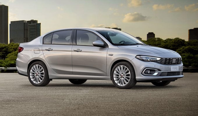 Fiat Egea Sedan yan gövde görünümü