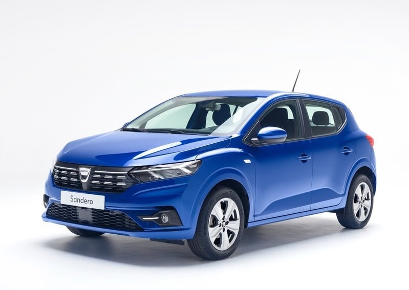 Dacia Sandero stüdyo ön görünüm