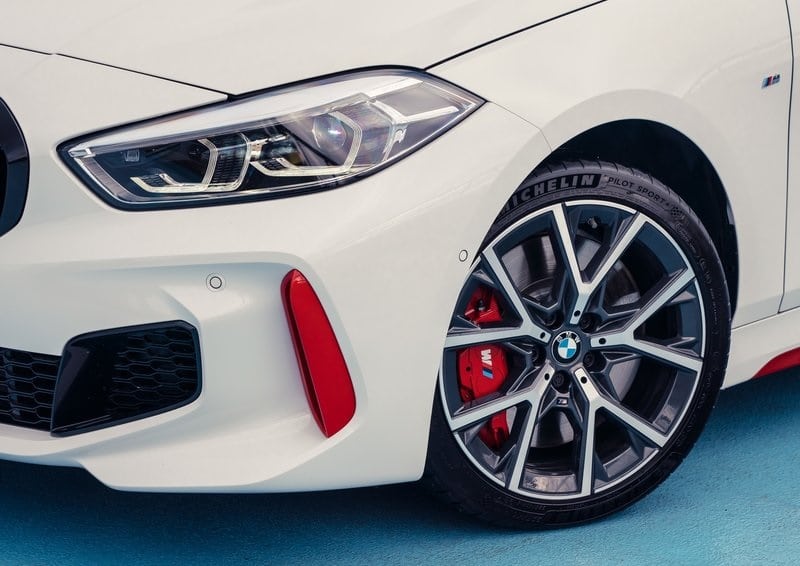 2021 BMW 128Ti Ile Ara Sıcak Performans otomobil arşiv görseli