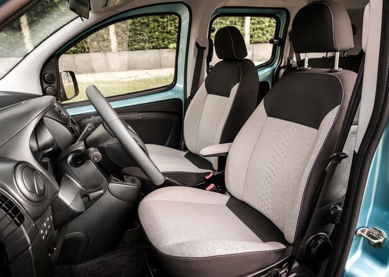 Fiat Fiorino Combi arşiv galerisi yan görünüm