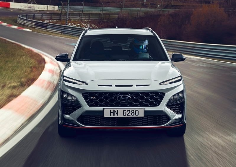 Hyundai Kona N direksiyon ve kokpit