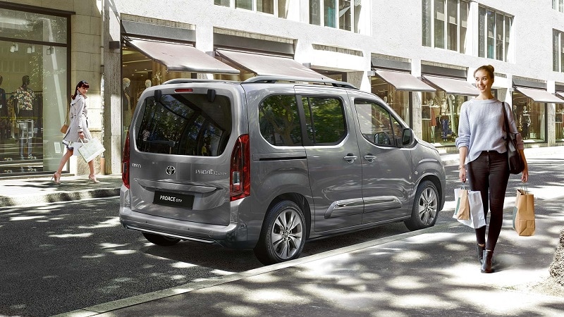 Toyota Proace City ön görünüm