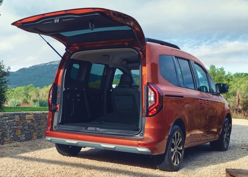 Renault Kangoo açık bagaj kapağı