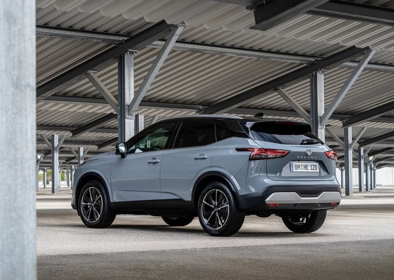 Nissan Qashqai arka yan görünüm