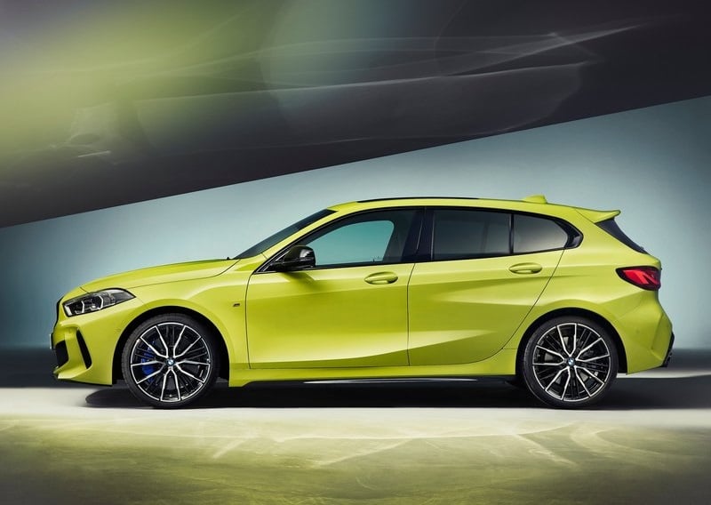 BMW M135i ön bölüm ve böbrek ızgara