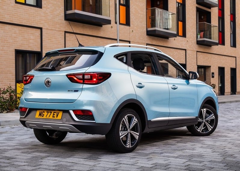 Mavi MG ZS arka gövde görünümü