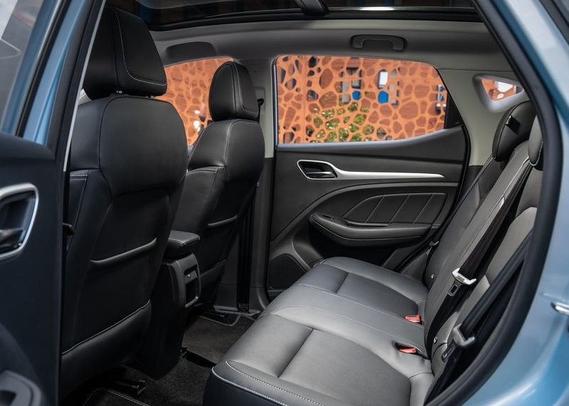 MG ZS arka koltuk yaşam alanı