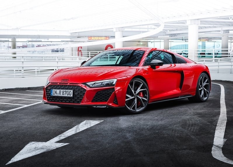 Audi R8 performance RWD arka üç çeyrek görünüm