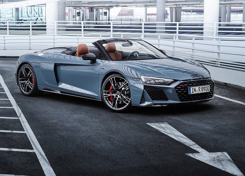 Audi R8 Spyder performance RWD gövde görünümü