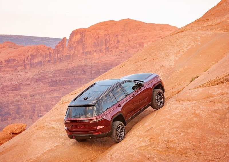 Jeep Grand Cherokee arşiv görseli 12