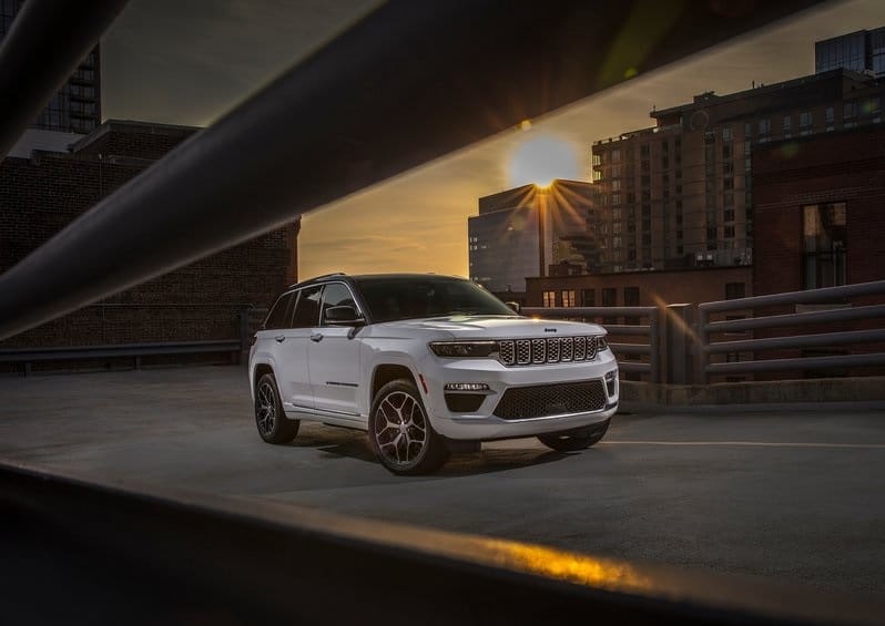Jeep Grand Cherokee arşiv görseli 5