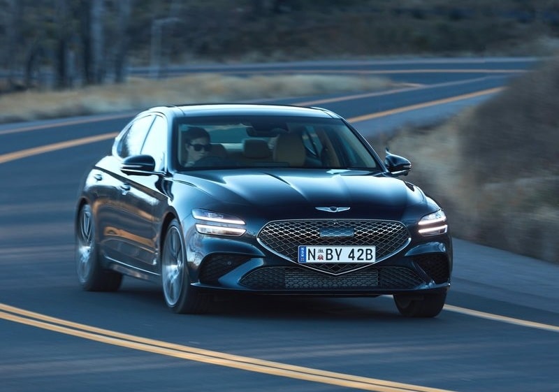 Genesis G70 arşiv görseli 2