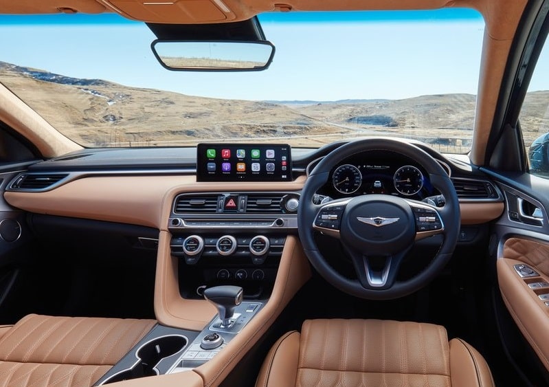 Genesis G70 arşiv görseli 21