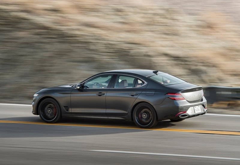 Genesis G70 arşiv görseli 7