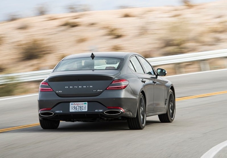 Genesis G70 arşiv görseli 8