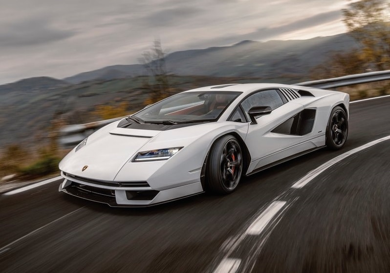 Lamborghini Countach LPI 800-4 galeri görseli 6