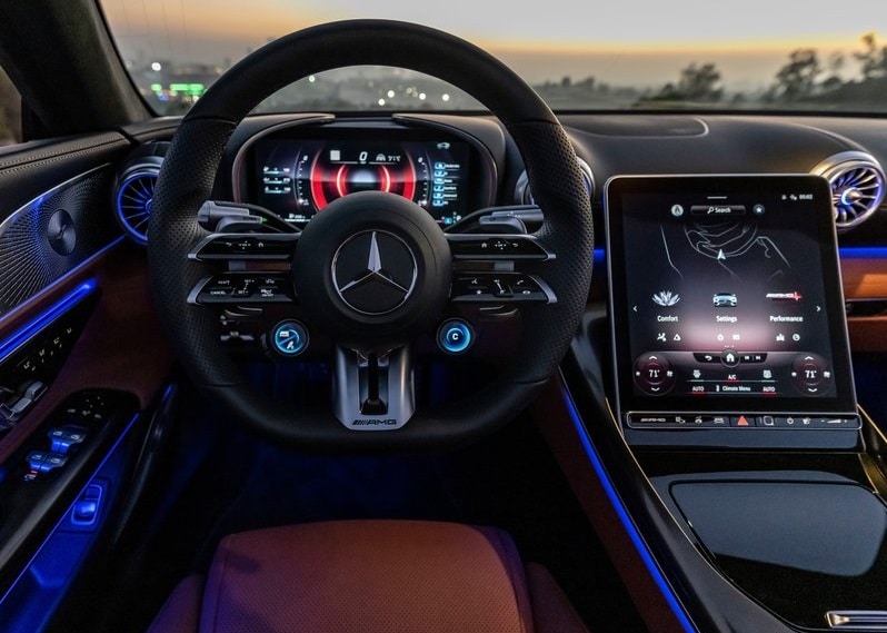 Mercedes-AMG SL roadster arşiv görseli 18