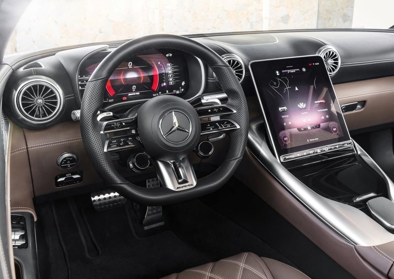 Mercedes-AMG SL roadster arşiv görseli 19