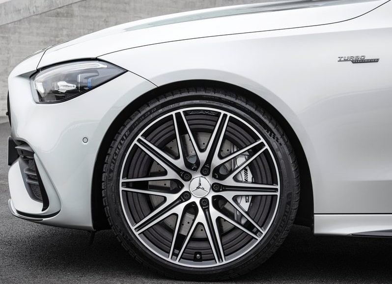 Mercedes-AMG C 43 sedan tanıtım görseli 11