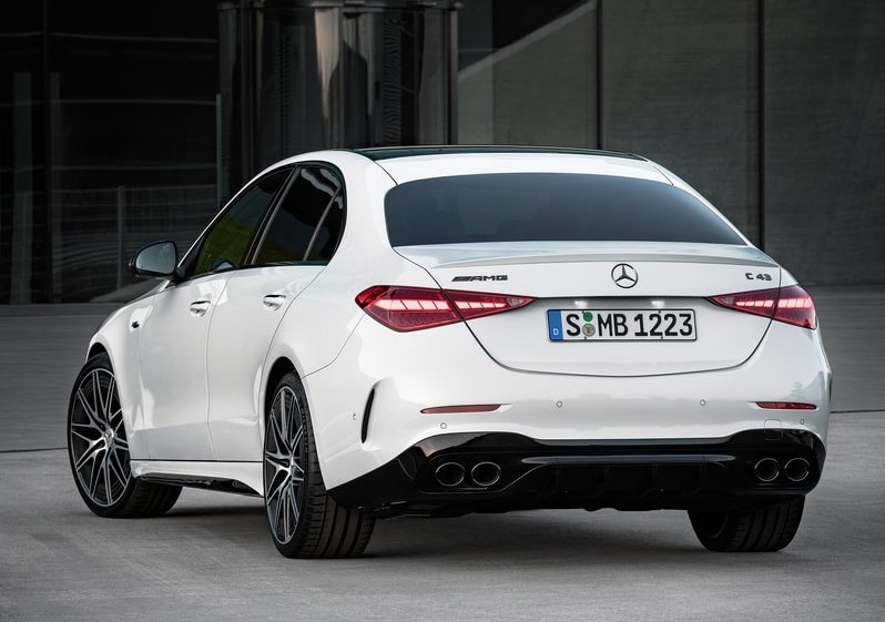 Mercedes-AMG C 43 sedan tanıtım görseli 2