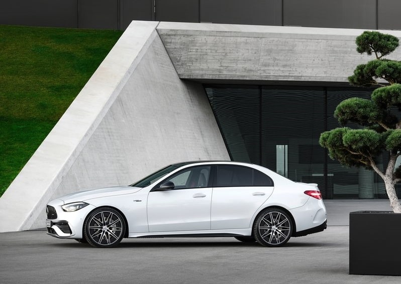 Mercedes-AMG C 43 sedan tanıtım görseli 7