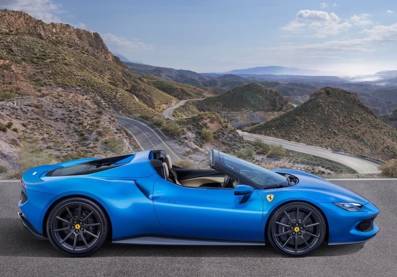 Ferrari 296 GTS dış tasarım