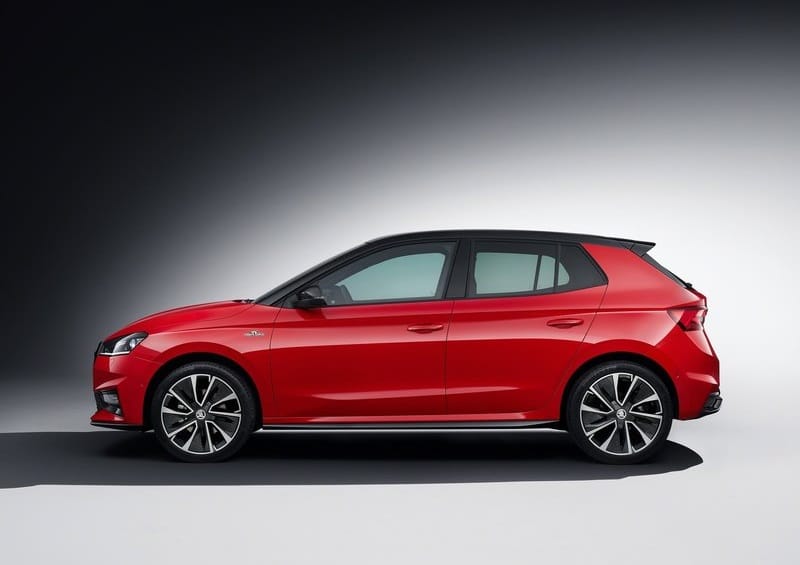 Skoda Fabia Monte Carlo ön ve yan görünüm