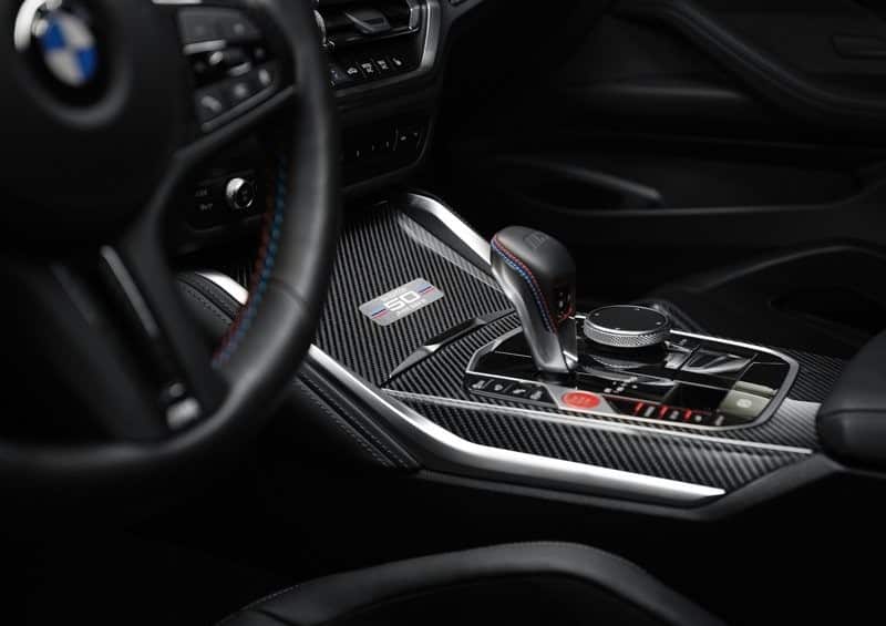 BMW M4 Coupe 50 Jahre iç mekan