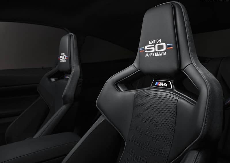BMW M4 Coupe 50 Jahre yıldönümü detayı