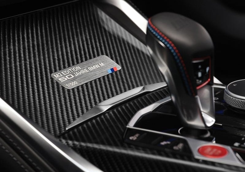 BMW M 50 Jahre özel seri arka görünümü