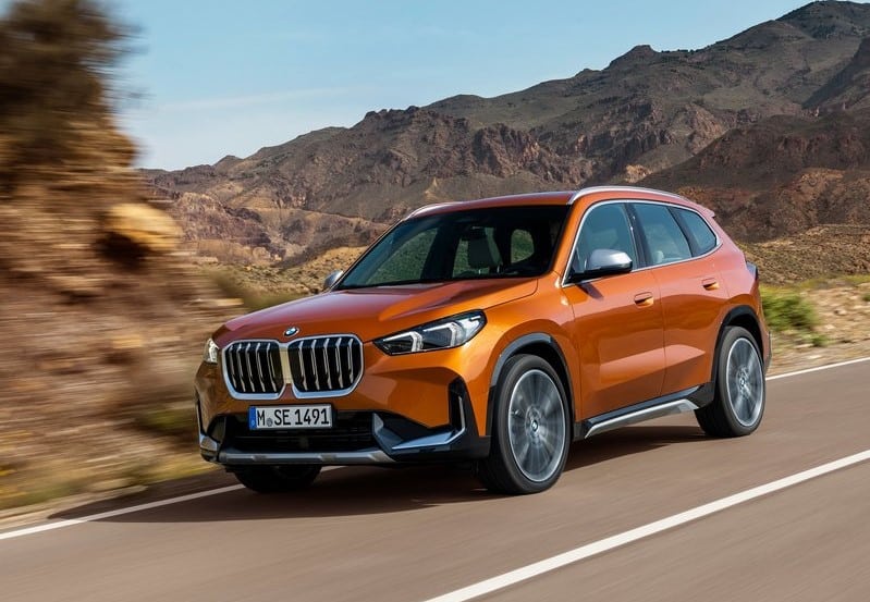BMW X1 ön koltuklar ve kabin
