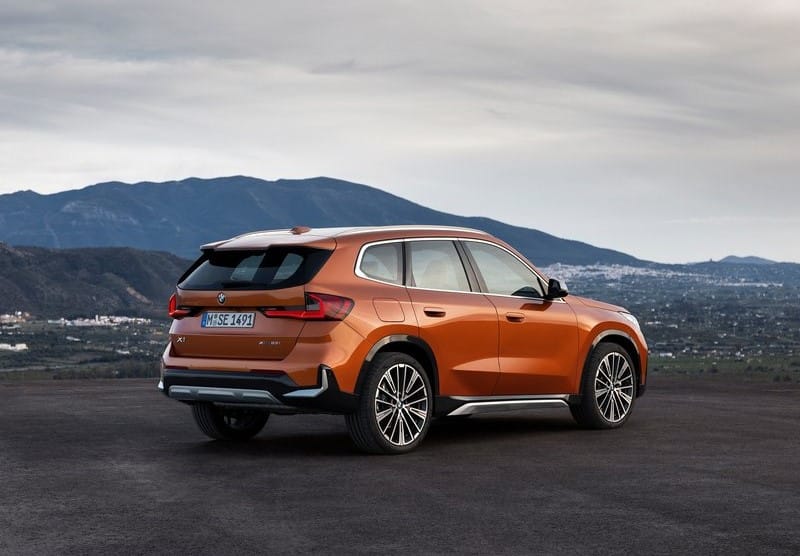 BMW X1 jant ve yan profil görünümü