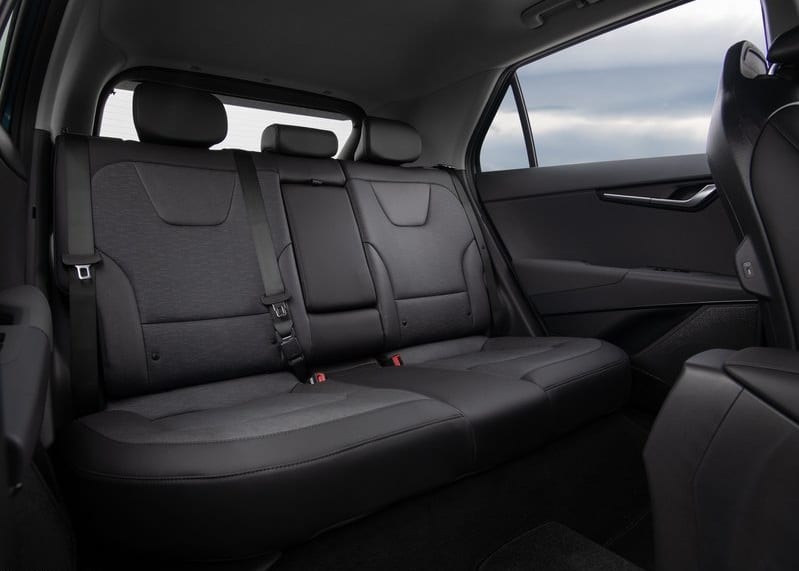 Kia Niro arka koltuk sırası ve kapı içi