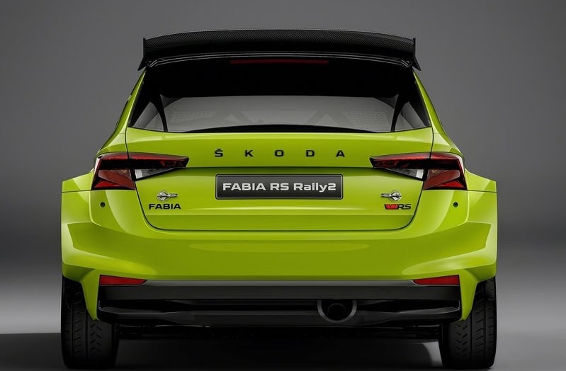 Skoda Fabia RS Rally2 önden görünüm