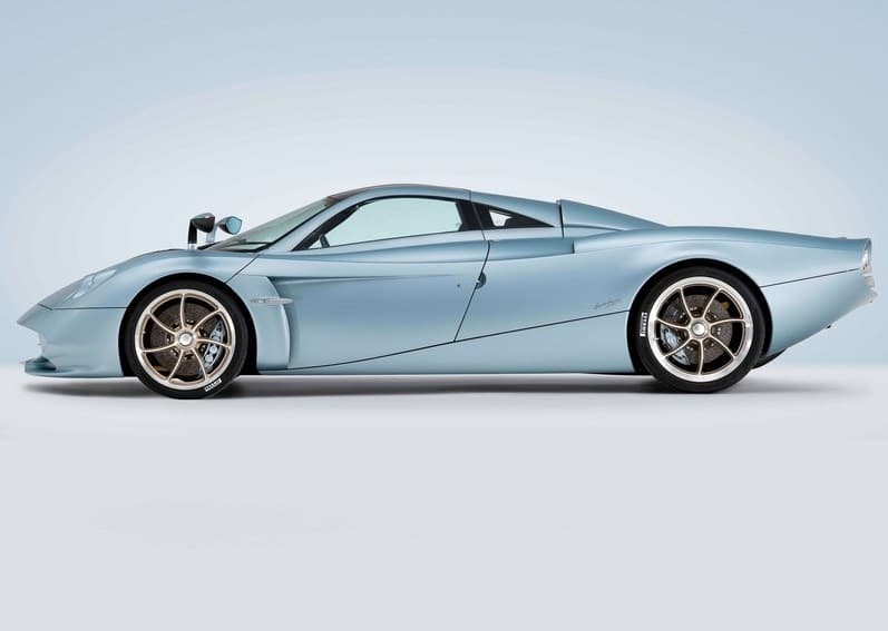 Pagani Huayra Codalunga uzun kuyruk gövde tasarımı