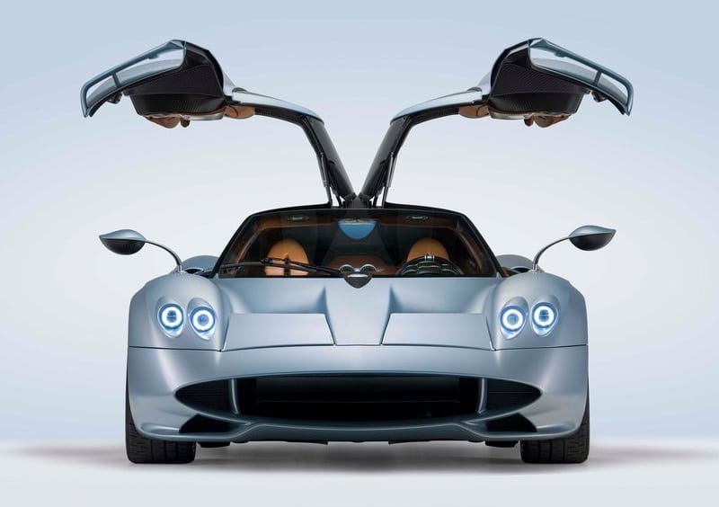 Pagani Huayra Codalunga otomobil arşiv görseli