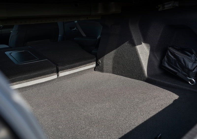 Citroen C4 X bagaj zemini ve arka koltuk sırtlıkları