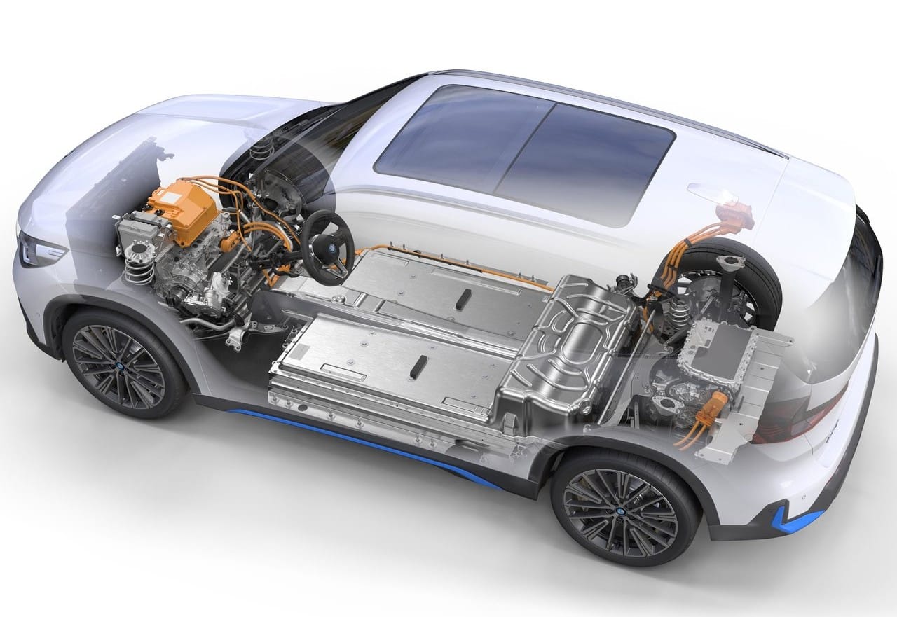 BMW iX1 elektrikli aktarma ve taban batarya yerleşimi