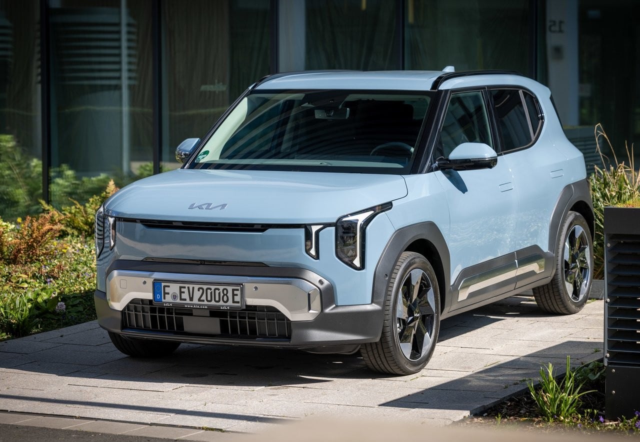 2026 Eylül Kia EV2 fiyat listesi, Türkiye'de uygun fiyatlı elektrikli SUV arayan otomobil kullanıcılarının gündemindeki önemli modellerden biri haline geldi.